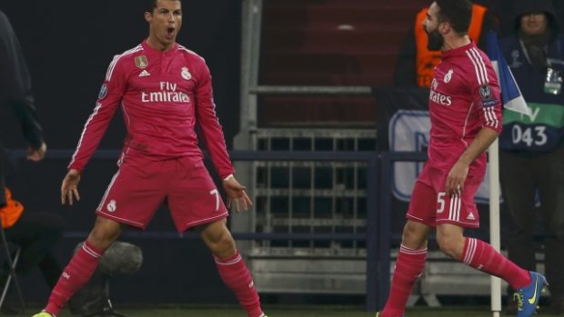 Cristiano Ronaldo si svůj gól do sítě Schalke náležitě vychutnal