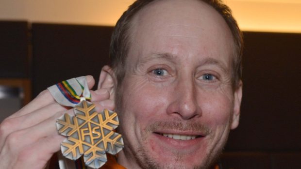 Lukáš Bauer se stříbrnou medailí z MS v klasickém lyžování ve Falunu
