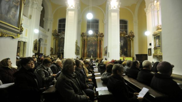 Pietní ekumenická bohoslužba za oběti tragédie v Uherském Brodě