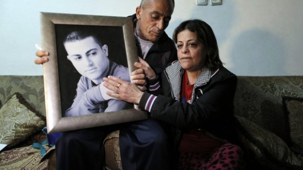 Rodiče izraelského Araba Muhammada Musaláma, jehož vražda je údajně zachycena na videu IS