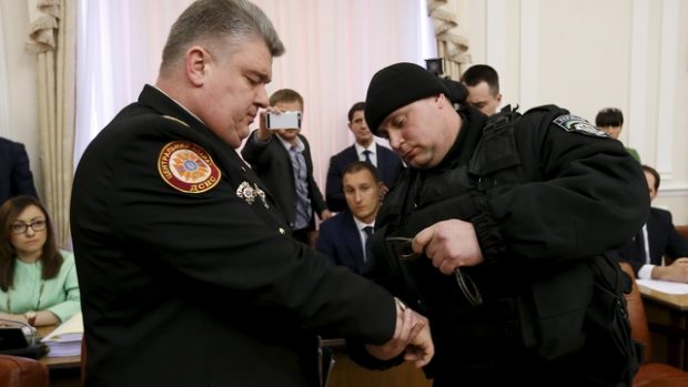Policie nasadila pouta Sergejovi Bočkovskému přímo na zasedání vlády v Kyjevě