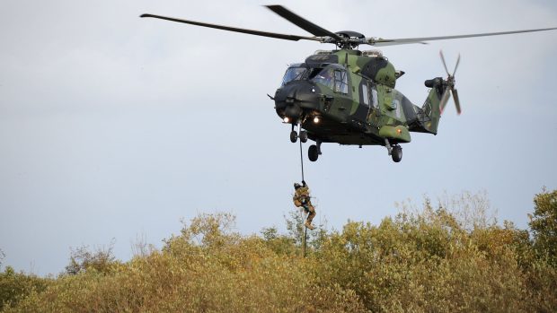 Cvičení vojáků NATO v Dánsku