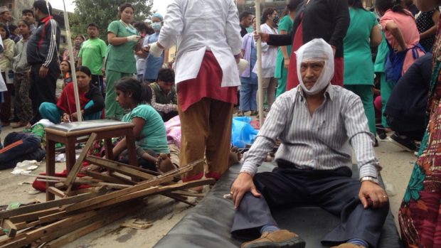 Nepálská metropole Káthmándú po silném zemětřesení