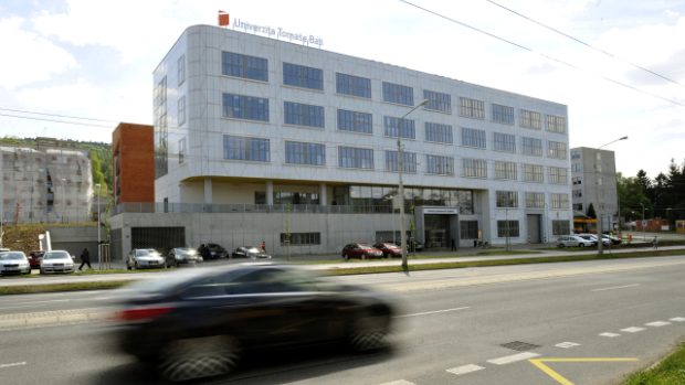 Univerzita Tomáše Bati ve Zlíně otevřela centrum pro výzkum a vývoj polymerů