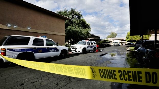 Policisté prohledalli byt útočníků v arizonském Phoenixu