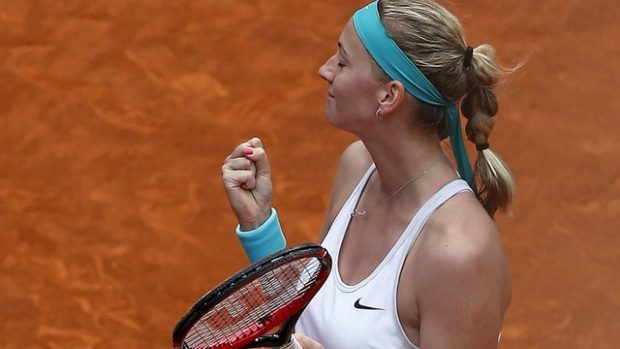 Petra Kvitová triumfovala na turnaji v Madridu, když ve finále porazila Rusku Kuzněcovovou