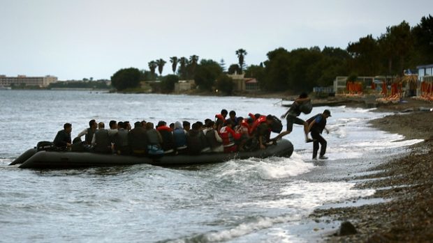 Imigranti u řeckých břehů