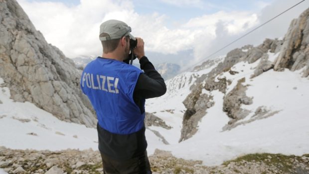 Němečtí policisté hlídají kvůli summitu G7 hranice