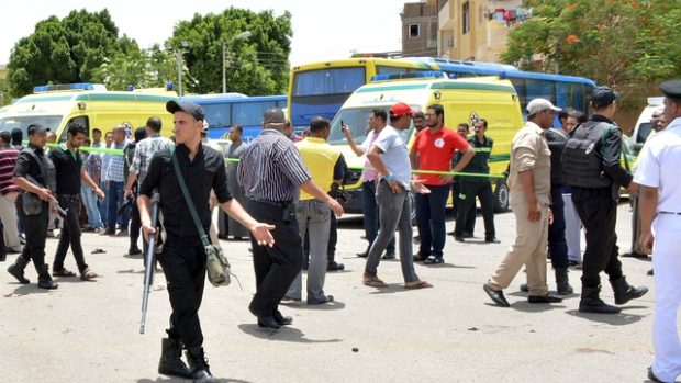 V Karnaku se egyptské policii podařilo překazit sebevražedný atentát