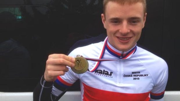 Petr Vakoč se může radovat ze své první zlaté medaile mezi českou cyklistickou elitou