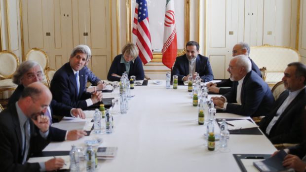 V případě jednání s Íránem se všichni shodují na tom, že než uzavřít špatnou dohodu, to raději žádnou. Říká to i samotný Írán.