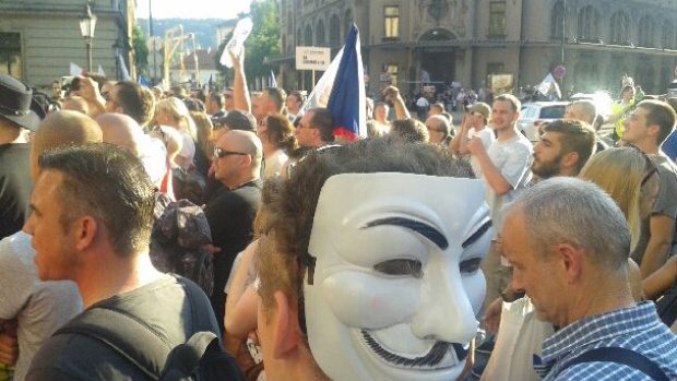 Demonstrace proti imigraci, proti kvótám a za vystoupení z EU v Praze