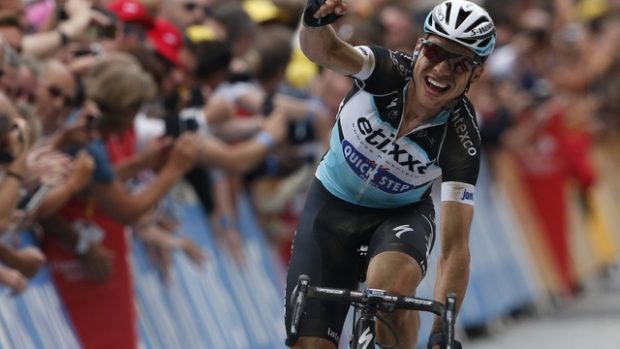Tony Martin se raduje v cíli 4. etapy Tour de France