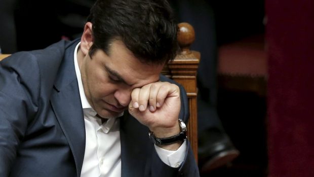 Premiér Alexis Tsipras během jednání parlamentu
