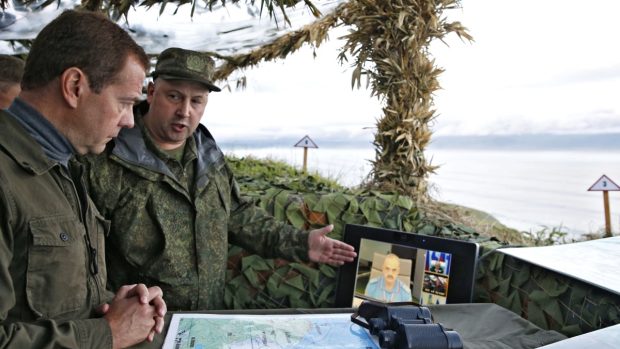 Ruský premiér Dmitrij Medvěděv navštívil Kurilské ostrovy