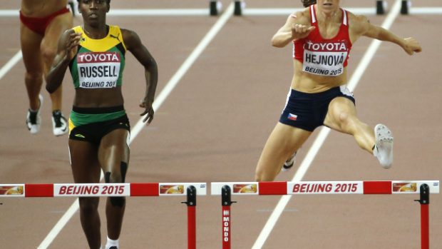 Zuzana Hejnová zaběhla na atletickém MS v Pekingu v semifinále na 400 překážek nejrychlejší čas