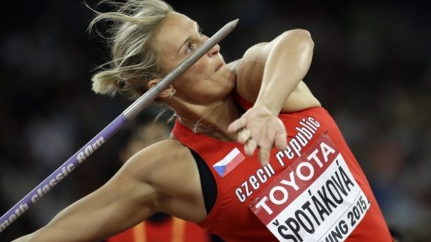 Barbora Špotáková bojuje ve finále MS v Pekingu