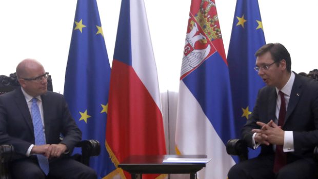 Premiér Bohuslav Sobotka z ČSSD je na návštěvě Srbska. Jednal už se srbským ministerským předsedou Alexandarem Vučićem