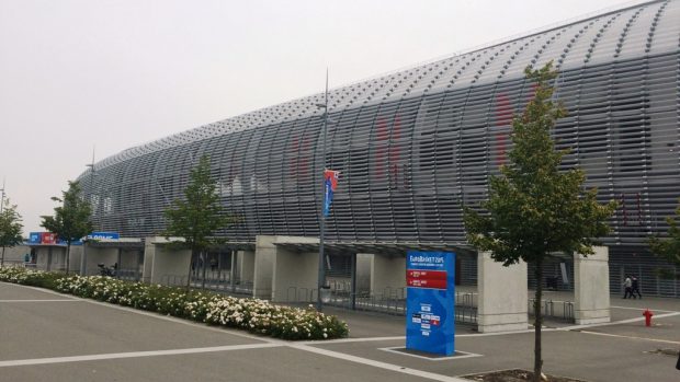 Fotbalový stadion za Lille slouží od soboty vyřazovacím duelům basketbalového ME