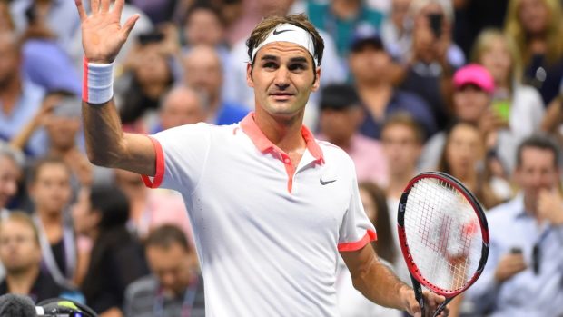 Švýcarský tenista Roger Federer se raduje z postupu do finále US Open