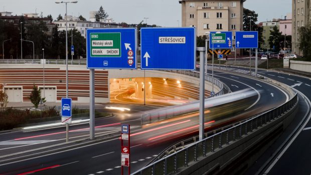 Pražský tunel Blanka už slouží řidičům