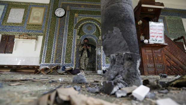 Atentát na mešitu v jemenské metropoli Saná