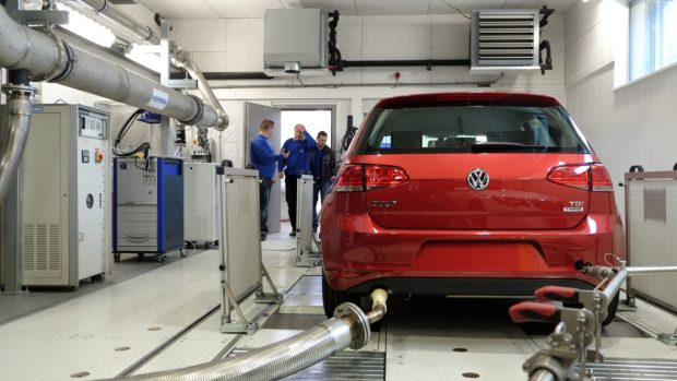 Ministerstvo dopravy otestovalo dva nové vozy z koncernu VW