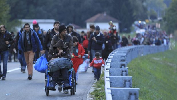 Uprchlíci míří na maďarské hranice
