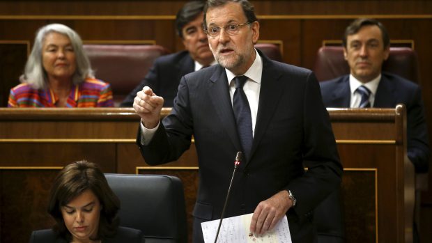 Premiér Mariano Rajoy z konzervativní Lidové strany vyhlásil volby na 20. prosince