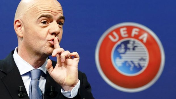 Novým prezidentem FIFA se chce stát i generální sekretář UEFA, Švýcar Gianni Infantino