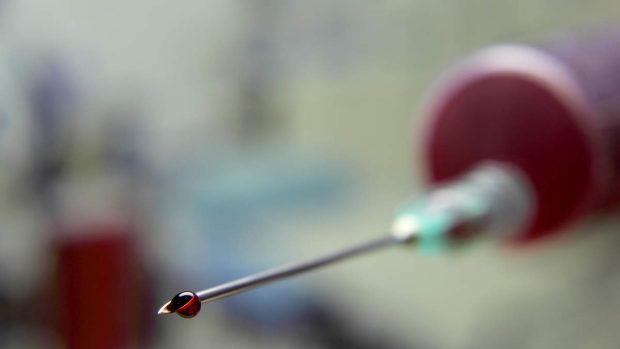 Injekce, injekční stříkačka, test krve (ilustrační foto)