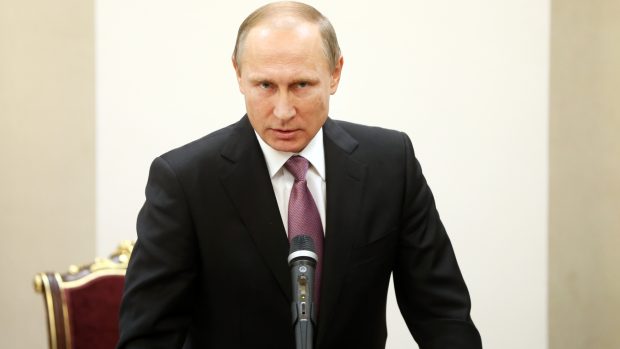 Ruský prezident Vladimir Putin reagoval na sestřelení ruského Su-24 velmi ostře