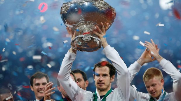 Andy Murray dotáhl Británii k výhře v Davis Cupu