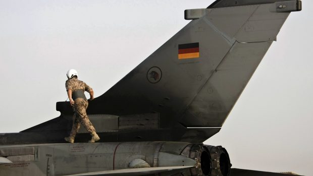 Německo vyšle do Sýrie až šest průzkumných letounů Tornado