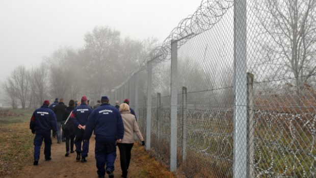 Evropská komise představila návrh na zřízení společné evropské agentury na ochranu hranic, která se má jmenovat „European Border and Coast Guard Agency“, má zaměstnat tisíc pohraničníků