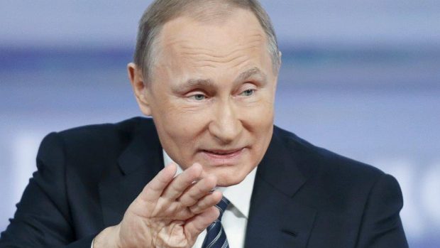 Ruský prezident Vladimir Putin při výroční tiskové konferenci