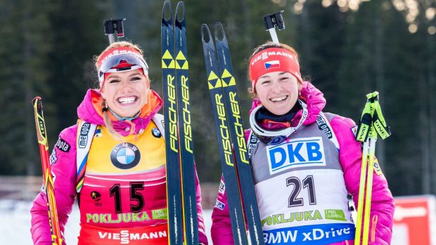 Gabriela Soukalová i Veronika Vítková měly po dnešním závodě důvod k úsměvu