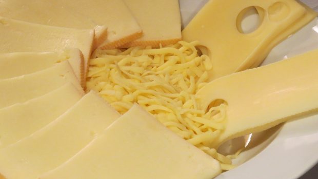 Různé druhy sýrů