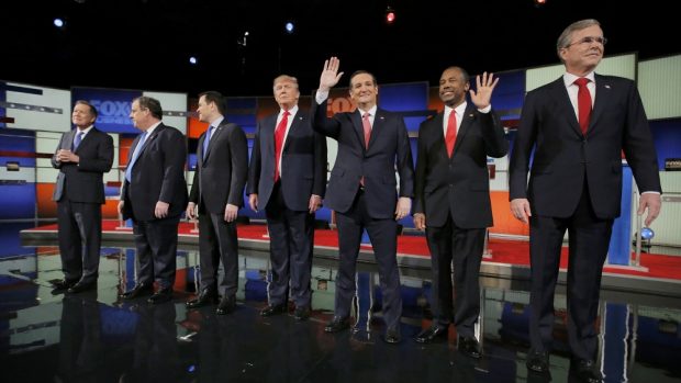 Republikánští prezidentští kandidáti (zleva) John Kasich, Marco Rubio, Donald Trump, Ted Cruz, Ben Carson a Jeb Bush