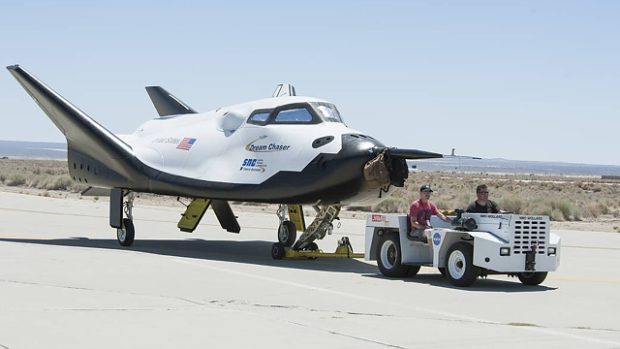 Společnost Sierra Nevada bude Národní úřad pro letectví a kosmonautiku zasábovat letouny Dream Chaser. První z nich by měl do vesmíru vyletět v roce 2019