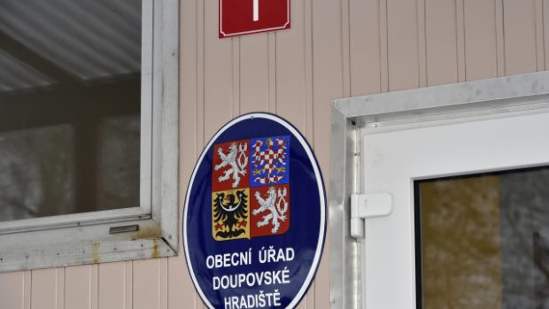 Ve dvou nových obcích, Bražci a Doupovském Hradišti, si lidé poprvé volili zastupitelstva