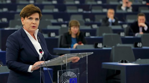 Polská premiérka Beata Szydlová při vystoupení před poslanci Evropského parlamentu ve Štrasburku