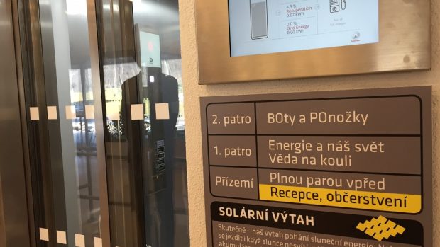 Výtah v Ekotechnickém centru Třebíč jezdí na sluneční energii