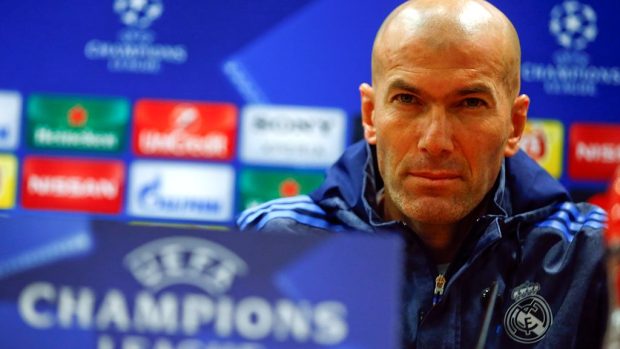 Zinedine Zidane na tiskové konferenci před trenérskou premiérou v Lize mistrů