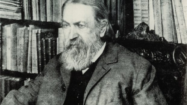 Ernst Mach (na snímku z roku 1905)