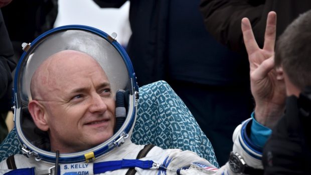 Astronaut Scott Kelly krátce po návratu z vesmírné stanice