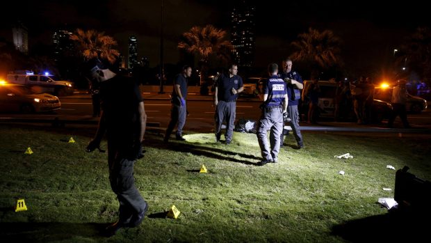 Izraelská policie prohledává místo útoku v telavivské čtvrti Jaffa