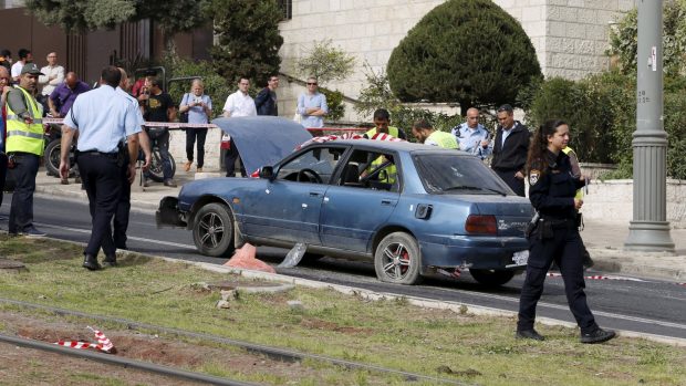 Policie zastřelila v Jeruzalémě dva palestinské mladíky, kteří stříleli z auta po kolemjdoucích