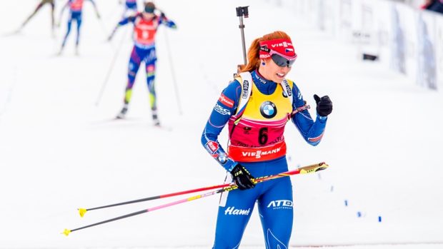 Gabriela Soukalová projela cílem závodu s hromadným startem jako čtvrtá