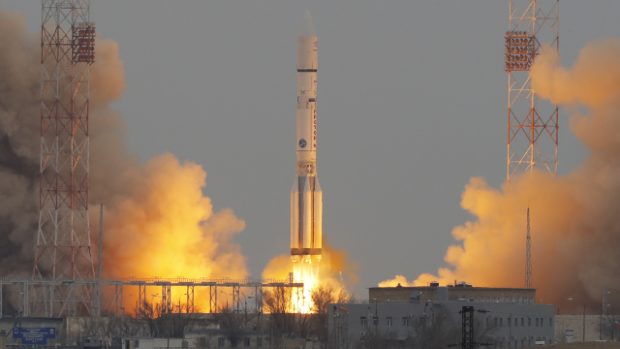 Evropská sonda projektu ExoMars míří k rudé planetě. Do vesmíru ji vynesla ruská raketa Proton